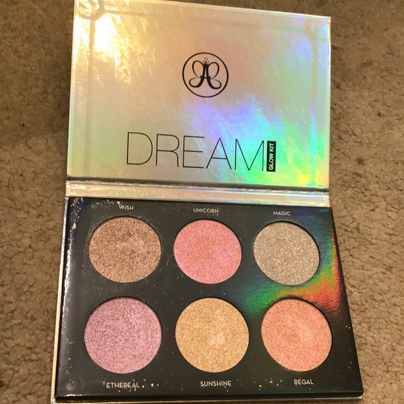 Anastasia Beverly Hills Other - Anastasia Beverly Hills dream glow highlight kit Anastasia Beverly Hills Other - Anastasia Beverly Hills dream glow highlight kit